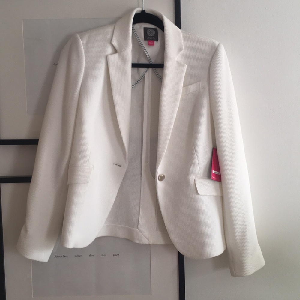 Vince Camuto white blazer